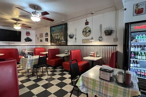 Hometown Cafe